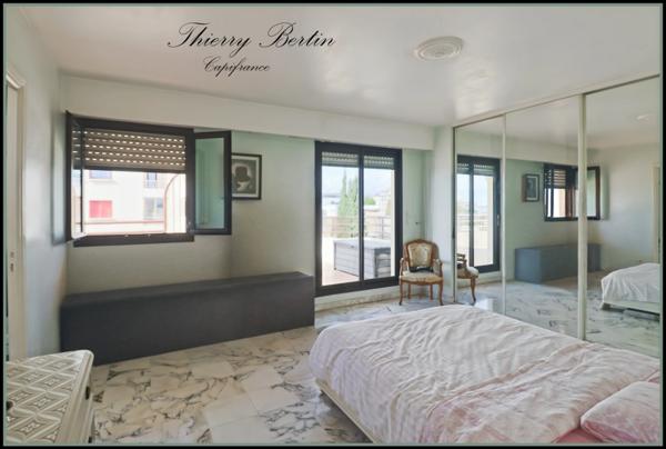 Dpt Alpes Maritimes (06), à vendre CAGNES SUR MER appartement T5 de 210,7 m²