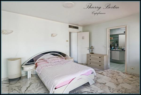 Dpt Alpes Maritimes (06), à vendre CAGNES SUR MER appartement T5 de 210,7 m²