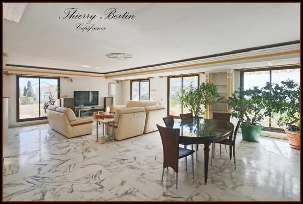 Dpt Alpes Maritimes (06), à vendre CAGNES SUR MER appartement T5 de 210,7 m²