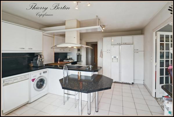 Dpt Alpes Maritimes (06), à vendre CAGNES SUR MER appartement T5 de 210,7 m²