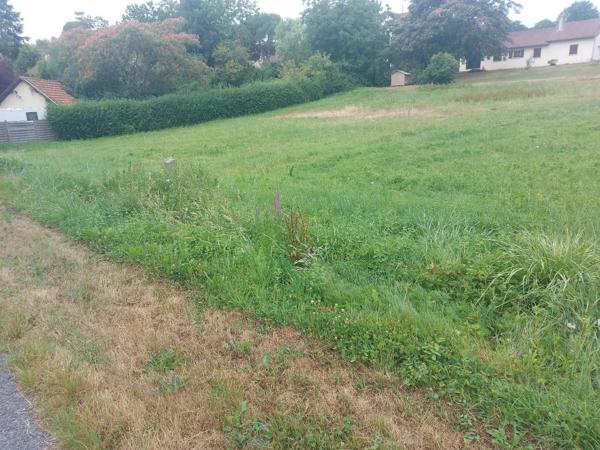 A saisir - Terrain consutructible en Dordogne -