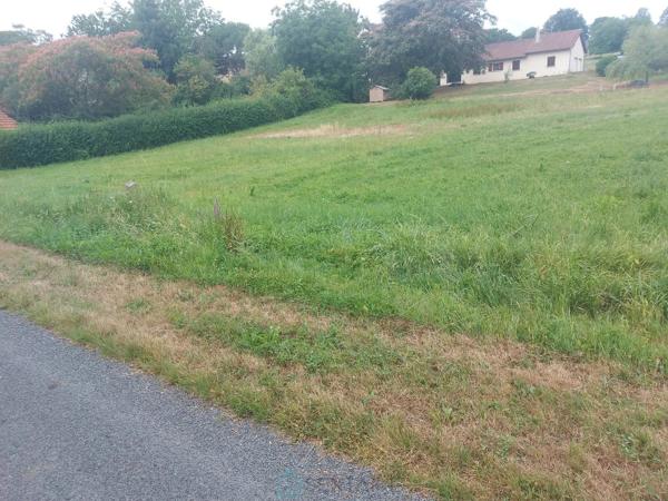 A saisir - Terrain consutructible en Dordogne -