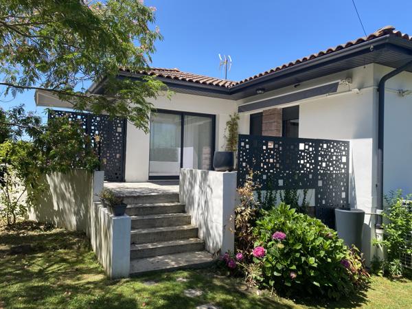 Maison 4 chambres + bureau à Bayonne Saint Bernard DPE B Piscine & Panneaux Solaires