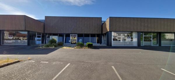 Local Commercial 1725m² – Cholet