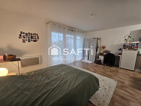 Spacieux studio avec petit jardin et terrasse