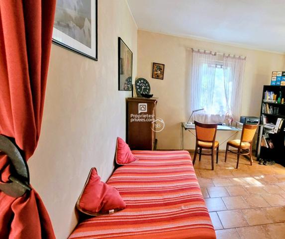 Maison Ruoms 5 pièce(s) 151 m2 avec Gite et garage