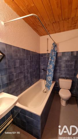 Maison à vendre 8 pièces 300 m² Saint-Sauves-d'Auvergne