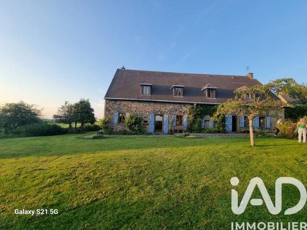 Maison à vendre 8 pièces 300 m² Saint-Sauves-d'Auvergne