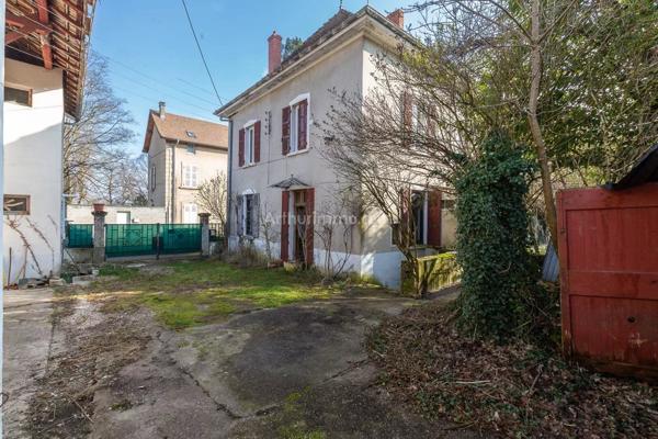 Vente Maison 9 pièces 190 m2 à Corbelin