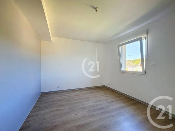 Appartement T4 à vendre  4 pièces - 72,08 m 2   VALDOIE  - 90