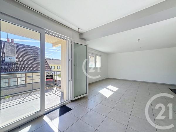 Appartement T4 à vendre  4 pièces - 72,08 m 2   VALDOIE  - 90