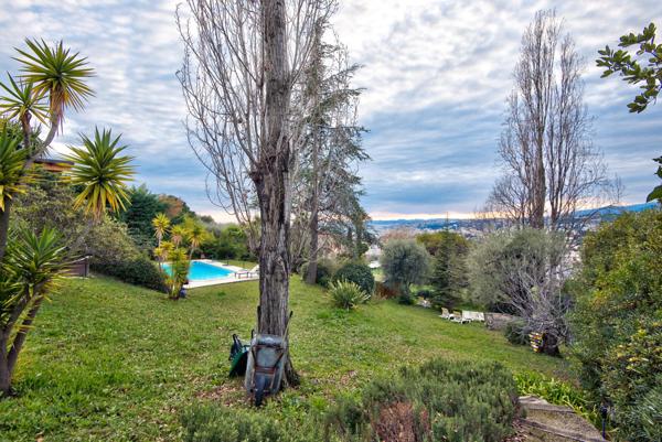 Maison à vendre  6 pièces - 204,83 m2 NICE - 06