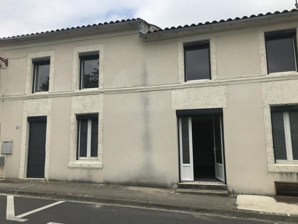 Maison à vendre |  Saint-Laurent-de-Cognac |  4 pièces | 170 m²