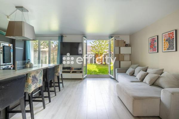 Maison
         5 pièces
        - 110 m² 308 000 € *