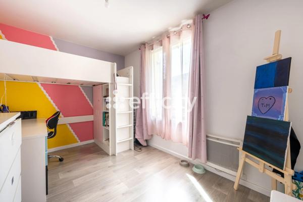 Maison
         5 pièces
        - 110 m² 308 000 € *
