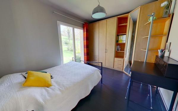 Maison à vendre    6 pièces • 227 m2 La Tour-de-Salvagny