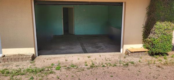 Maison 5 pèces avec 3 garages