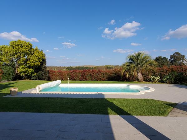 Rare, bien d'exception, magnifique villa avec piscine et dépendances