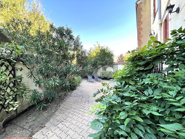 Maison 10 pièces 251 m2