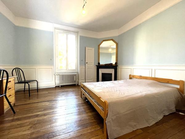 Maison 10 pièces 251 m2
