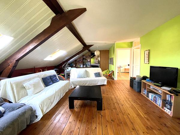 Maison 10 pièces 251 m2