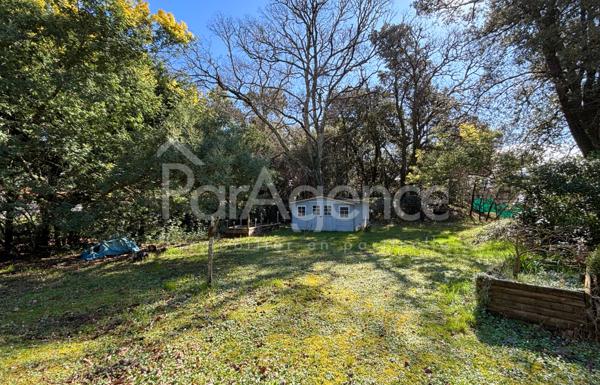 Maison contemporaine avec piscine et appartement indépendant