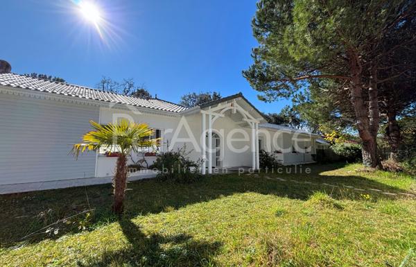 Maison contemporaine avec piscine et appartement indépendant