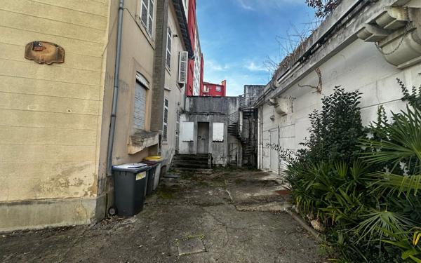 Maison à vendre    2 pièces •  Tarbes