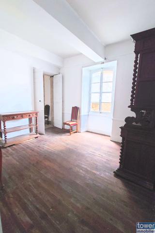 Maison Bourgeoise du 15 ème et 16 ème Siècle 420 M2