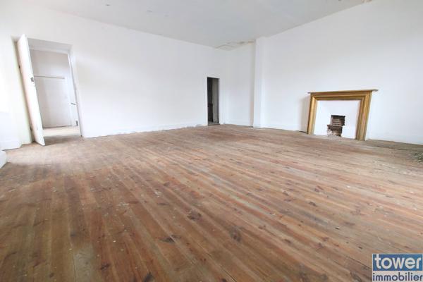 Maison Bourgeoise du 15 ème et 16 ème Siècle 420 M2