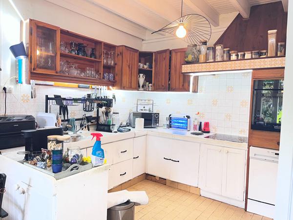 A Auchay sur Vendée, Longère en pierre avec gîte, grenier et beaux espaces extérieurs