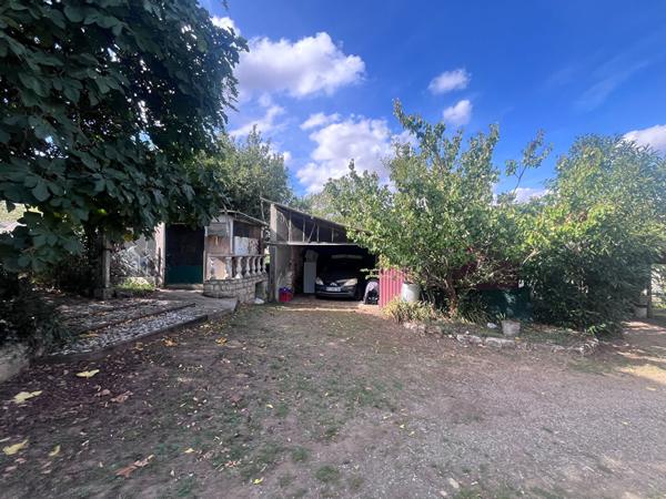 A Auchay sur Vendée, Longère en pierre avec gîte, grenier et beaux espaces extérieurs