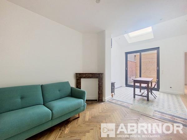 EXCLUSIVITÉ - LILLE Cormontaigne / Montebello, beau type 2 avec terrasse et garage LILLE