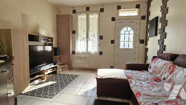 Exclusivité : Maison T3 avec jardin, cave et dépendance à QUESSY (02700)