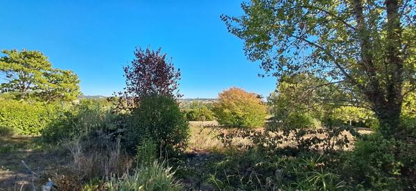 VILLA A VENDRE VIC FEZENSAC 145 M²; 4 CHAMBRES ;TERRAIN DE 3000M² AVEC VUE DEGAGEE.