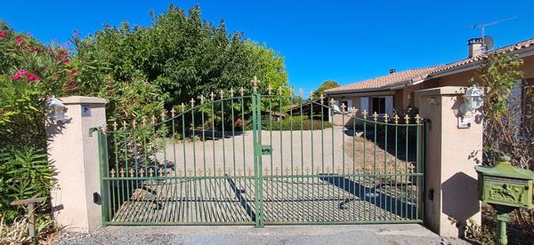 VILLA A VENDRE VIC FEZENSAC 145 M²; 4 CHAMBRES ;TERRAIN DE 3000M² AVEC VUE DEGAGEE.