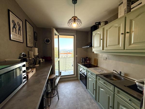 Saint-Étienne (42000) APPARTEMENT T3 AVEC BALCON ET GARAGE