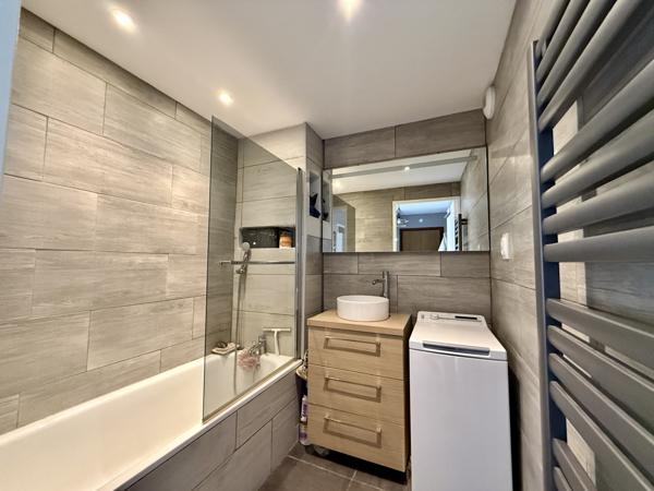 Saint-Étienne (42000) APPARTEMENT T3 AVEC BALCON ET GARAGE
