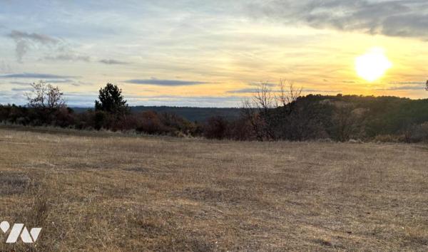 VILLA TYPE 5 AVEC GARAGE EN SOUS-SOL TOTAL ET TERRAIN AUTOUR MOUSTIERS-SAINTE-MARIE