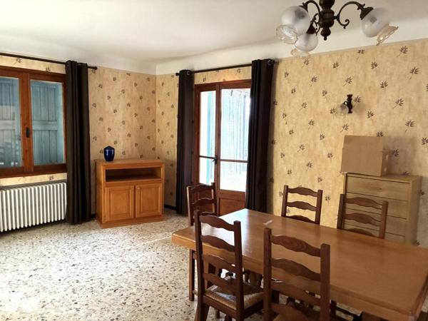 VILLA TYPE 5 AVEC GARAGE EN SOUS-SOL TOTAL ET TERRAIN AUTOUR MOUSTIERS-SAINTE-MARIE