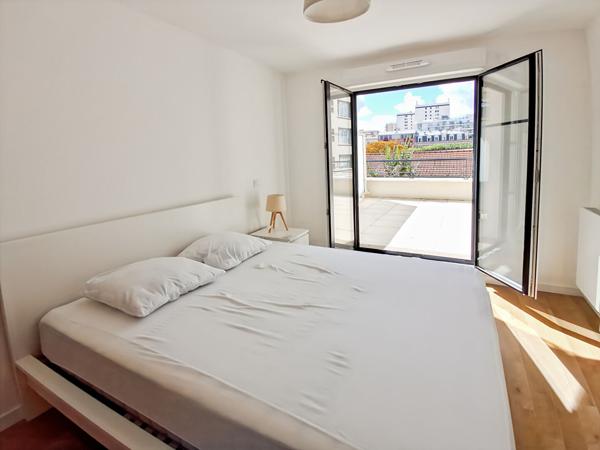 Appartement Suresnes 3 pièce(s) 56.27 m2