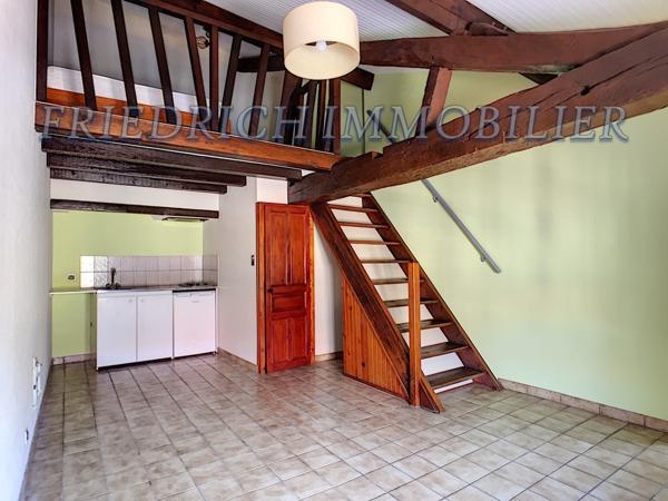 Charmant appartement de 38 m2 en plein coeur de COMMERCY ! Commercy Charmant appartement de 38 m2 en plein coeur de COMMERCY ! Commercy