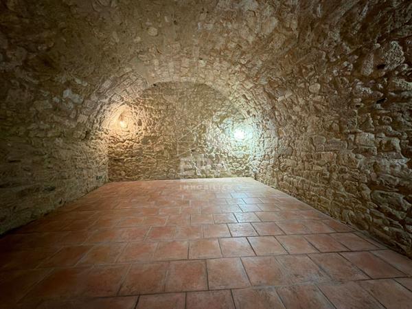 A VENDRE EN EXCLUSIVITE 84120 PERTUIS MAISON DE VILLE TYPE 2 PIECES D'ENVIRON 44M² AVEC GARAGE ET CAVE