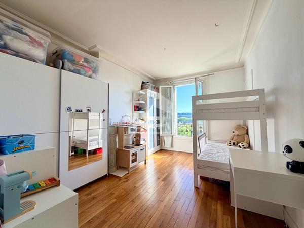 Sèvres - 3 pièces 57,86 m², balcon, vue panoramique - Immeuble de caractère