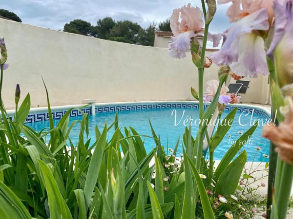 Coquette villa au calme de 106m2 plain pied  posée sur un terrain de 348m2 avec piscine