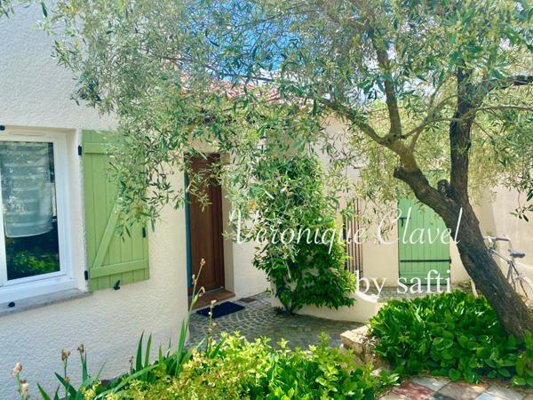 Coquette villa au calme de 106m2 plain pied  posée sur un terrain de 348m2 avec piscine