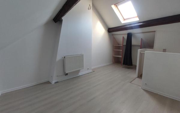 Appartement à louer    3 pièces • 53 m2 Dourdan
