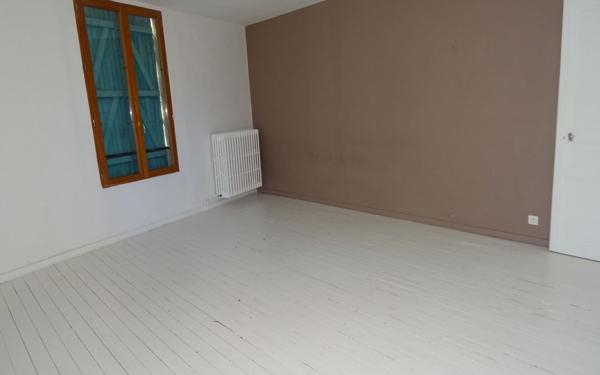 Maison à louer    4 pièces • 102,41 m2 Nogent-le-Rotrou