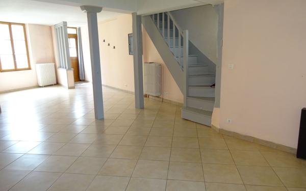 Maison à louer    4 pièces • 102,41 m2 Nogent-le-Rotrou