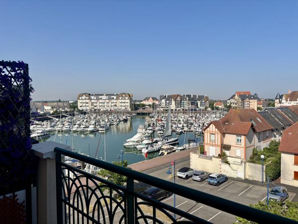 Port Guillaume - Appartement 2 pièces vue port et mer à louer